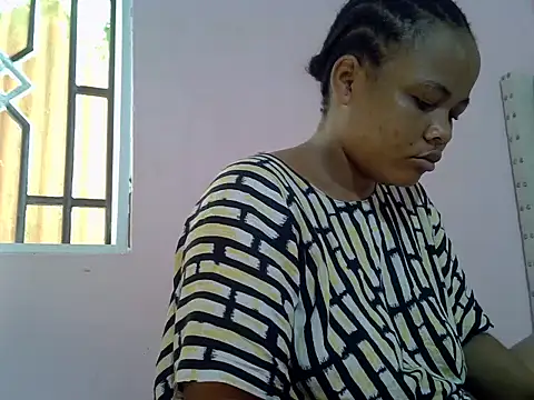 Snapshot of Amberay1 chatting on 10/20/25, 05:20 Amberay1 online show from 10/20/25, 05:20