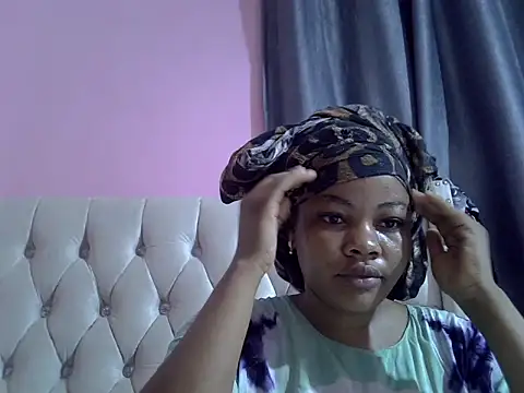 Amberay1 online show from 11/18/25, 02:27