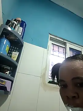 Amberay1 online show from 12/17/25, 05:45