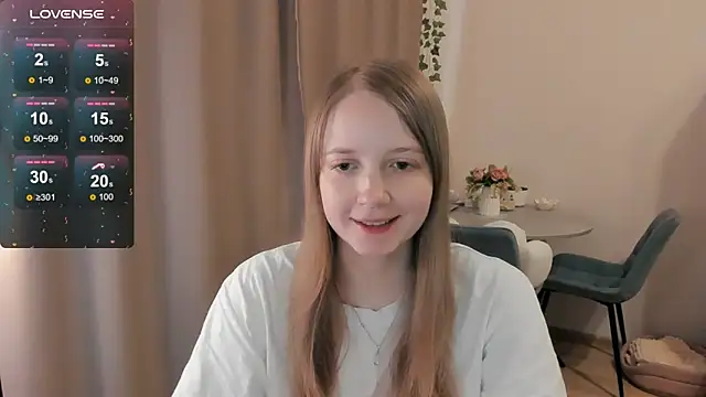 Snapshot of Alyaley chatting on 06/14/26, 10:49 Alyaley online show from 06/14/26, 10:49
