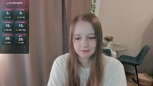 Snapshot of Alyaley chatting on 06/20/26, 11:15 Alyaley online show from 06/20/26, 11:15