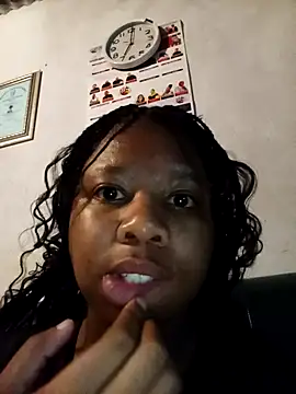 Snapshot of cindyxxx1 chatting on 12/02/25, 05:03 cindyxxx1 online show from 12/02/25, 05:03