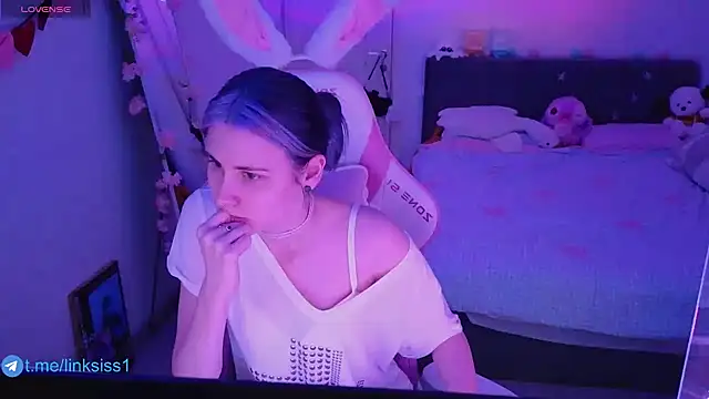 twicewetgirl online show from 03/19/26, 10:48