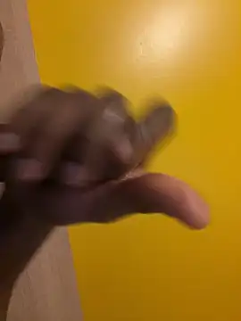 Snapshot of brosky-sx chatting on 04/07/26, 06:10 brosky-sx online show from 04/07/26, 06:10