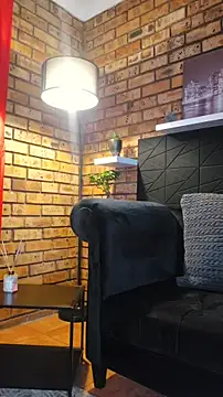 Astoria Moon online show from 12/01/25, 07:04