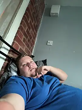 Lukeyboy027 online show from 04/12/26, 06:11