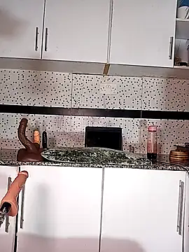 Snapshot of Bella045 chatting on 12/02/25, 08:38 Bella045 online show from 12/02/25, 08:38