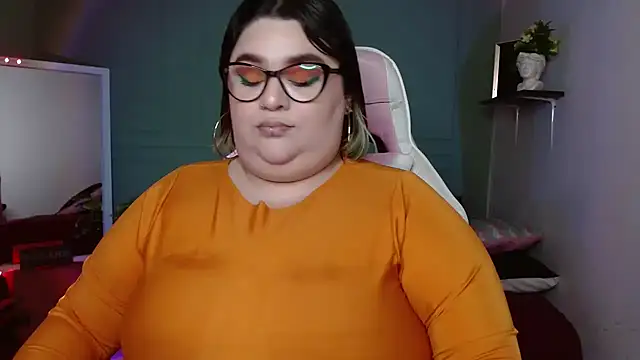 tiffany laurens online show from 12/06/24, 09:48