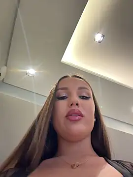 Snapshot of Syka0001 chatting on 07/08/26, 11:44 Syka0001 online show from 07/08/26, 11:44