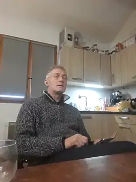 Snapshot of 60philippe chatting on 01/30/25, 03:19 60philippe online show from 01/30/25, 03:19
