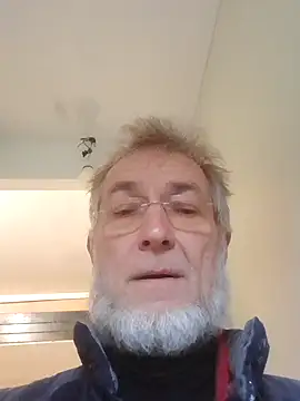 Snapshot of 60philippe chatting on 12/08/24, 02:19 60philippe online show from 12/08/24, 02:19