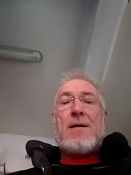 Snapshot of 60philippe chatting on 10/12/25, 08:26 60philippe online show from 10/12/25, 08:26