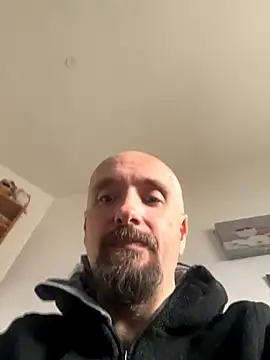 Snapshot of branleurbidu90 chatting on 12/16/25, 09:24 branleurbidu90 online show from 12/16/25, 09:24