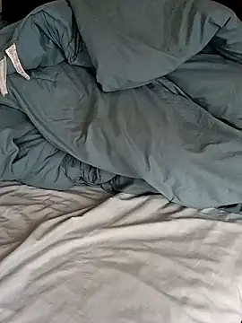 momentum2023 online show from 10/28/25, 01:54