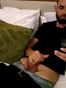 momentum2023 online show from 11/17/25, 04:38