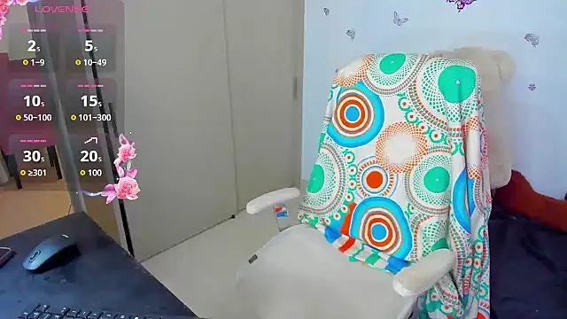 Naomii King online show from 05/29/26, 09:21