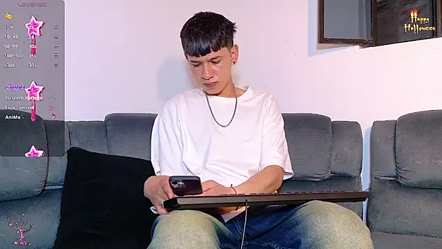 Mr daren  online show from 10/24/25, 05:23