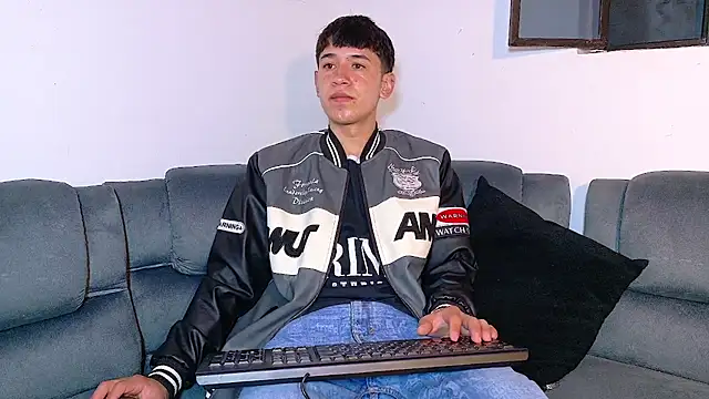 Mr daren  online show from 11/12/25, 07:07