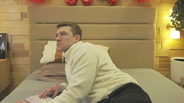 EthanPinkman online show from 02/11/26, 04:23