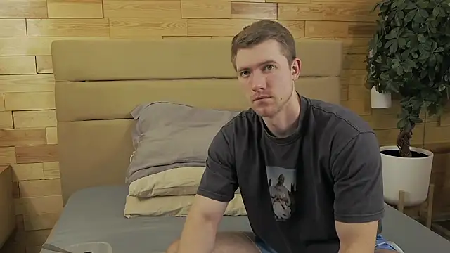 Snapshot of EthanPinkman chatting on 10/15/25, 04:22 EthanPinkman online show from 10/15/25, 04:22