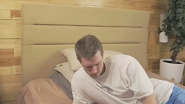 EthanPinkman online show from 11/08/25, 04:05