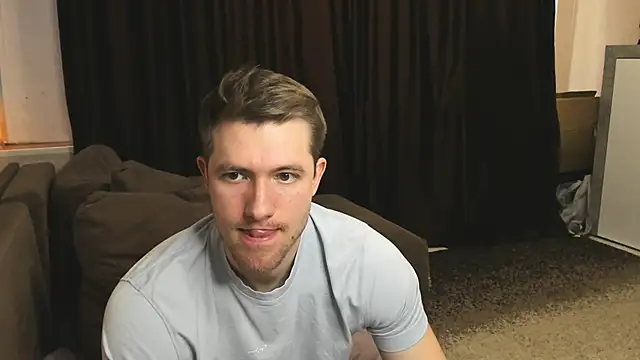 Snapshot of EthanPinkman chatting on 03/06/25, 08:09 EthanPinkman online show from 03/06/25, 08:09