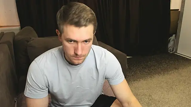 Snapshot of EthanPinkman chatting on 03/05/25, 08:10 EthanPinkman online show from 03/05/25, 08:10