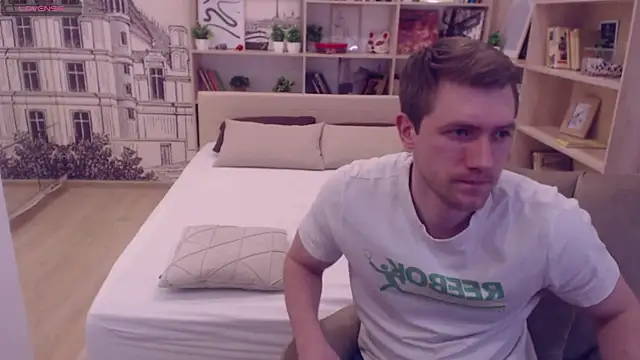 Snapshot of EthanPinkman chatting on 03/19/25, 09:28 EthanPinkman online show from 03/19/25, 09:28