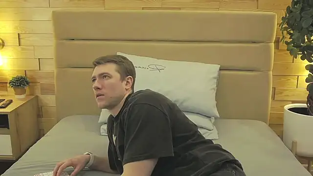 EthanPinkman online show from 03/17/26, 04:04