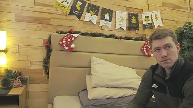 EthanPinkman online show from 12/21/25, 03:52