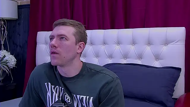 Snapshot of EthanPinkman chatting on 10/05/25, 05:09 EthanPinkman online show from 10/05/25, 05:09