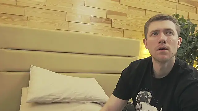 EthanPinkman online show from 11/30/25, 04:13