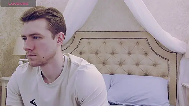 Snapshot of EthanPinkman chatting on 03/12/25, 03:46 EthanPinkman online show from 03/12/25, 03:46