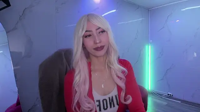 LilithCooperr  online show from 04/01/26, 03:08