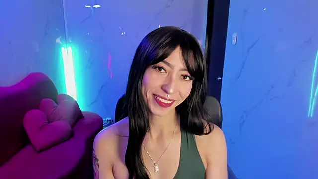 LilithCooperr  online show from 04/13/26, 04:05