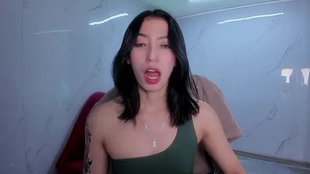 LilithCooperr  online show from 04/07/26, 03:08