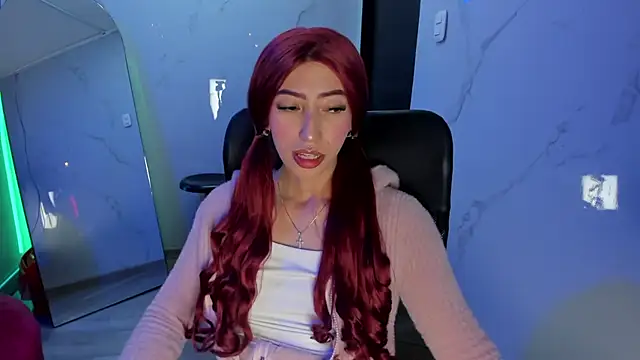 LilithCooperr  online show from 10/18/25, 10:34