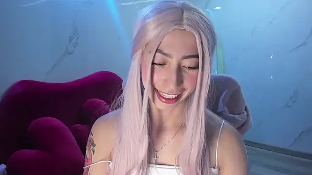 Snapshot of LilithCooperr_ chatting on 11/07/25, 10:24 LilithCooperr online show from 11/07/25, 10:24