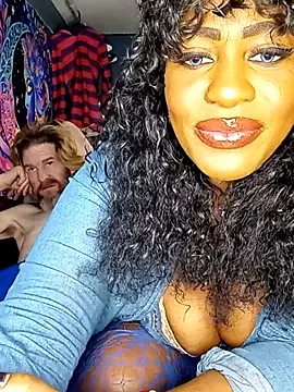 Snapshot of AmazonianMistress chatting on 11/28/25, 07:36 AmazonianMistress online show from 11/28/25, 07:36