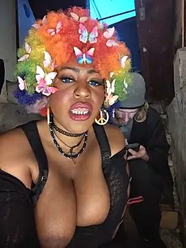AmazonianMistress online show from 05/24/26, 01:16