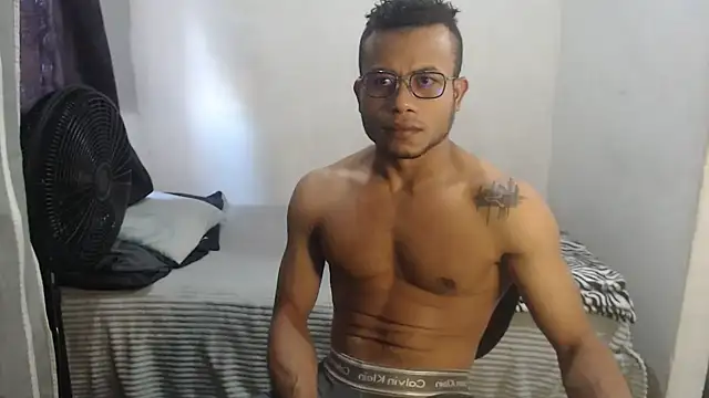 grandominantex1 online show from 01/17/26, 09:40