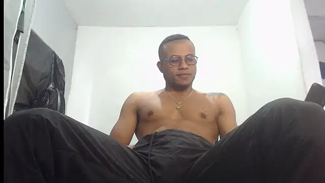 grandominantex1 online show from 09/26/25, 05:42