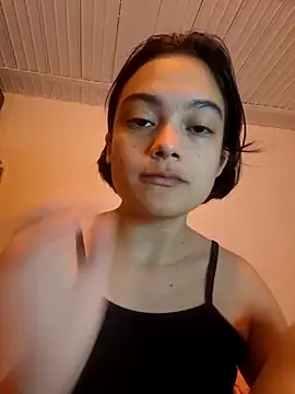 littlemelii online show from 12/15/25, 08:03