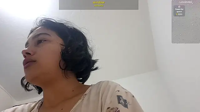 littlemelii online show from 11/17/25, 09:30