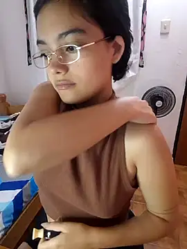 littlemelii online show from 07/18/26, 11:35