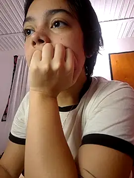 littlemelii online show from 06/17/26, 05:34