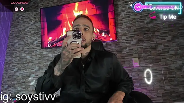 Snapshot of Seth_Owner chatting on 09/20/25, 02:16 Seth Owner online show from 09/20/25, 02:16