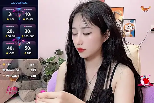  LLisa  online show from 03/20/25, 01:02