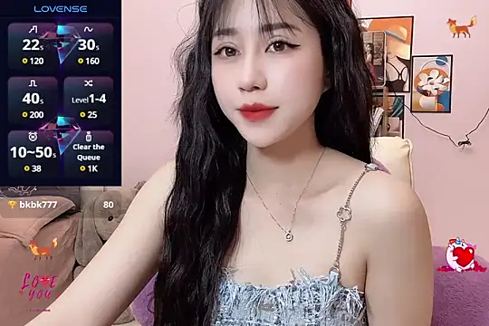  LLisa  online show from 03/09/25, 05:49