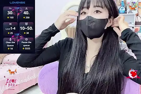  LLisa  online show from 01/11/26, 01:56